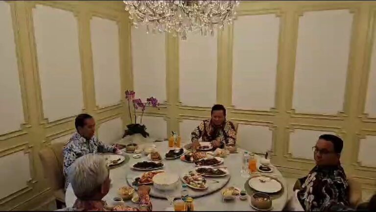 Momen Presiden Dan Tiga Capres Makan Bareng Satu Meja, Adem Banget Ya