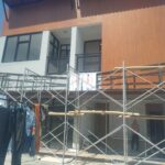 Pengerjaan Jasa Pasang Kusen Aluminium Komplek Cimincrang Town House Bandung