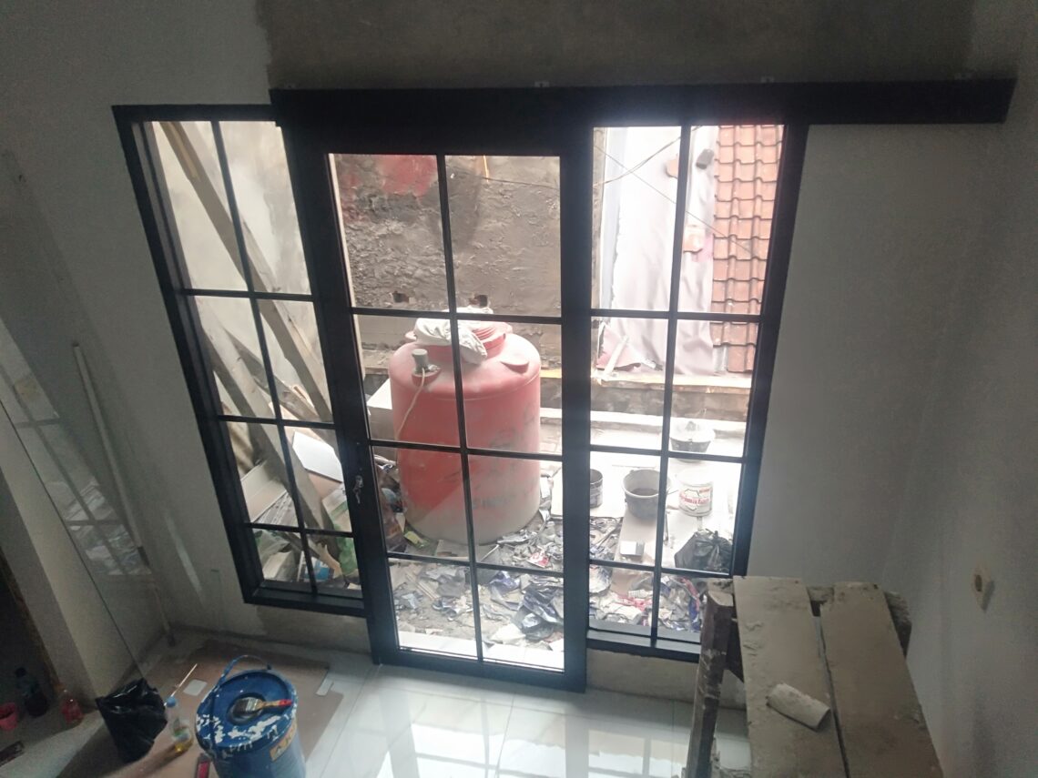 Pengerjaan Barang dan Jasa Pasang Kusen Aluminium Rumah Tinggal Maleer 5 Bandung