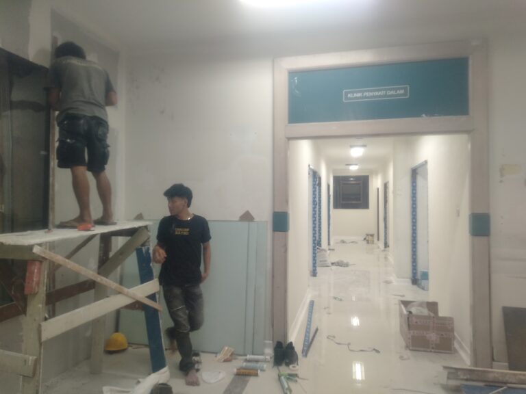 Pengerjaan Jasa Pasang Kusen Aluminium Rumah Sakit Immanuel Bandung