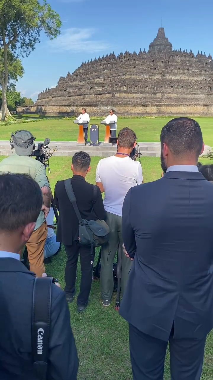 Persiapan Konferensi pers RI-1 di Borobudur