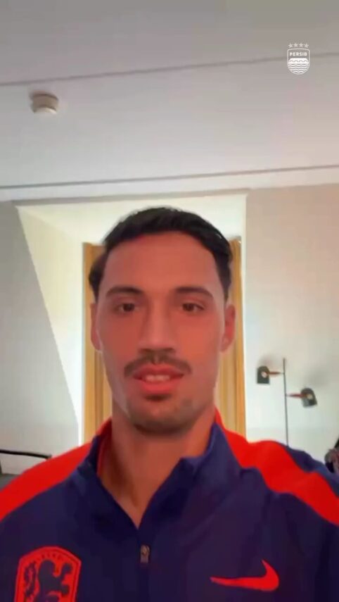 Pemain Manchester city Ini Bangga Karena Adiknya Resmi Gabung Persib Bandung