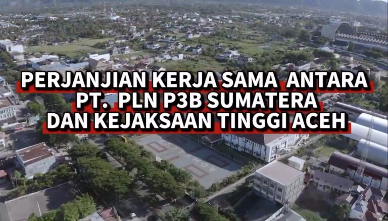 Kejaksaan Tinggi Aceh Yudi Triadi,S.H.M.H Didampingi Para Asisten Melakukan Penandatanganan Perjanjian Kerja Sama Penanganan Masalah Hukum Bidang Perdata dan Tata Usaha Negara