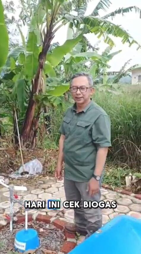 Dari Kotoran Hewan Sapi 2 Ekor, Boleh Ditambah Sampah Organik Dari 5 Rumah Tangga