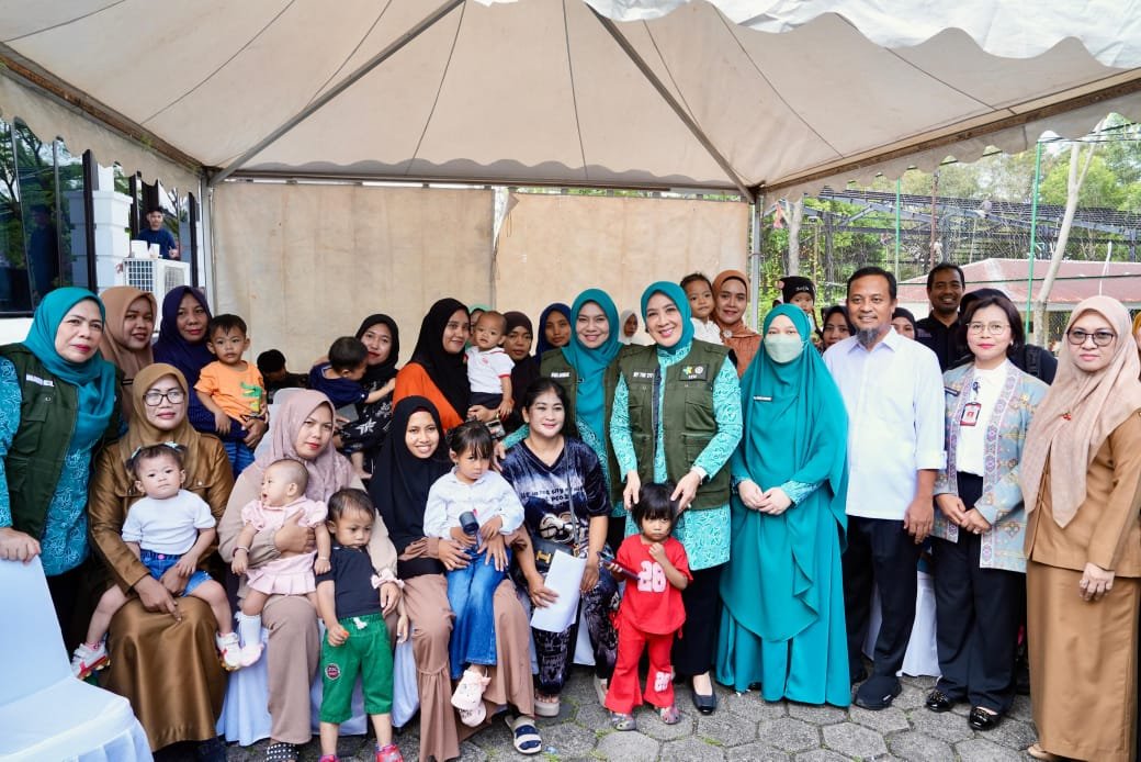 Ketum TP PKK Ajak Warga Sulsel Tingkatkan Imunisasi Anak demi Generasi Sehat