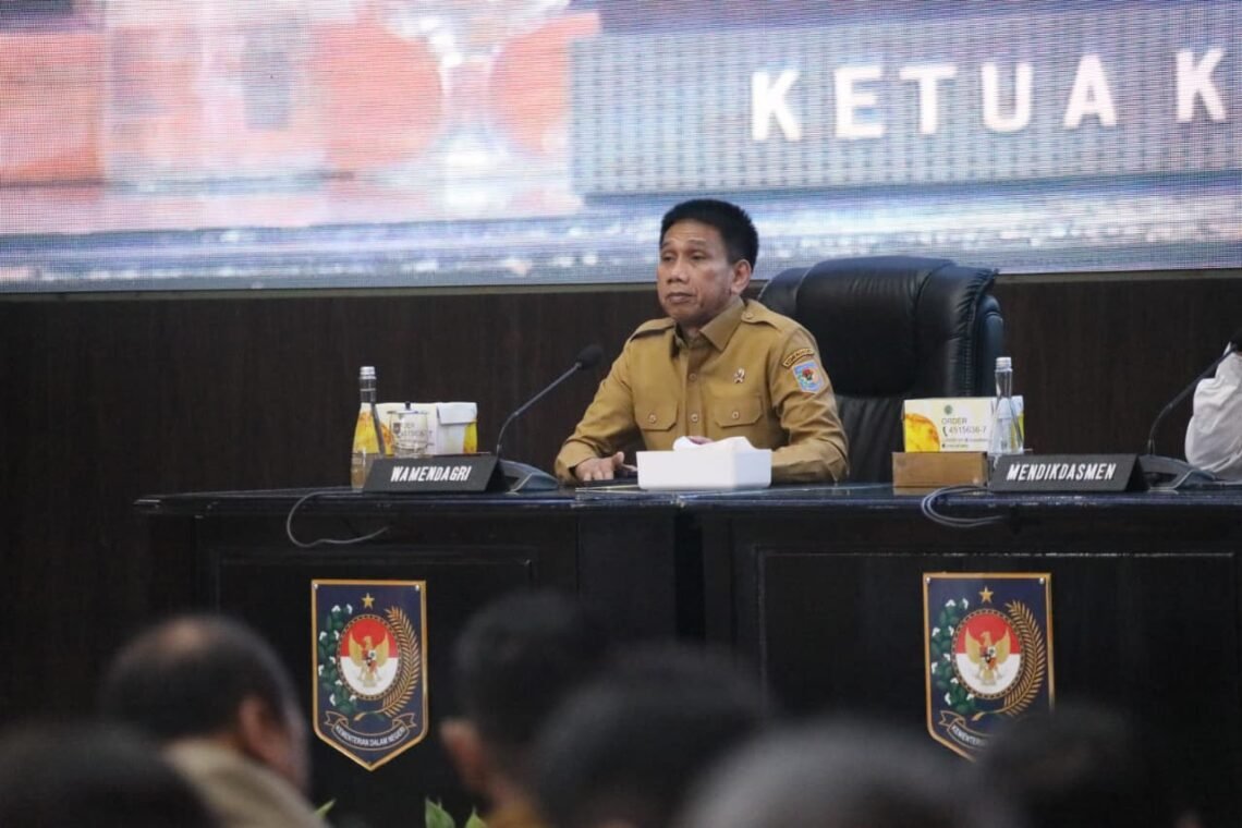 Apresiasi Peluncuran Panduan Antikorupsi, Wamendagri Wiyagus: Momentum Perkuat Reformasi Hukum dan Birokrasi