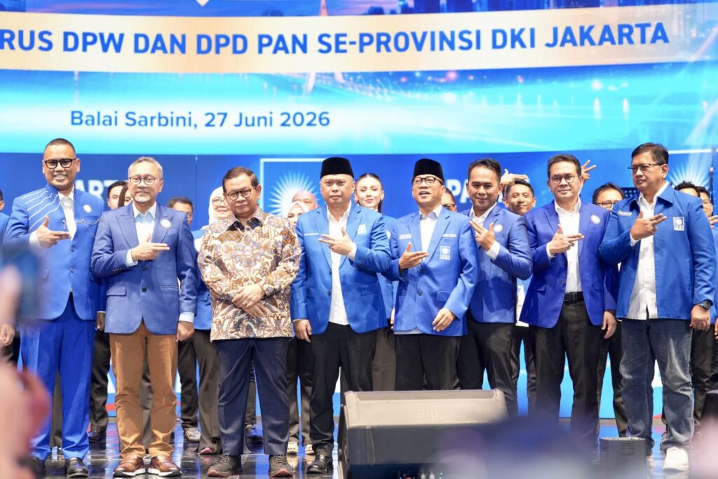 Uya Kuya Ketua PAN DKI Jakarta, Viva Yoga: Dia Populer dan Bergaya Anak Muda
