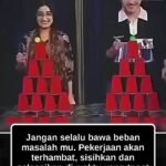 Jangan pernah bawa beban masalahmu ke lingkungan pekerjaanmu.