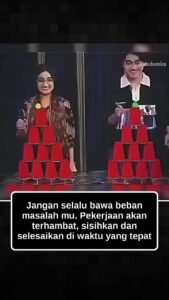 Jangan pernah bawa beban masalahmu ke lingkungan pekerjaanmu.