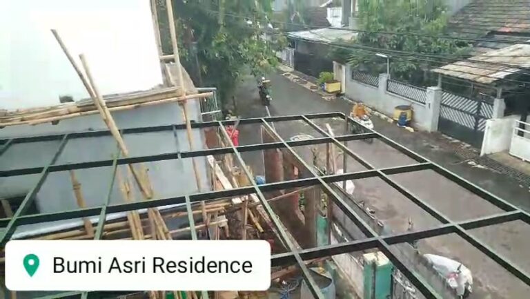 Anak Sekecil Itu Berkelahi Dengan Waktu